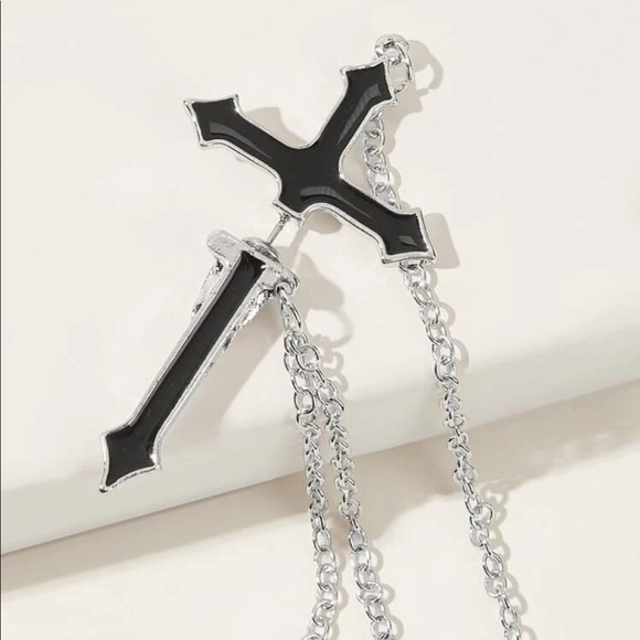 Cross Chain Earring - Picture 2 of 3